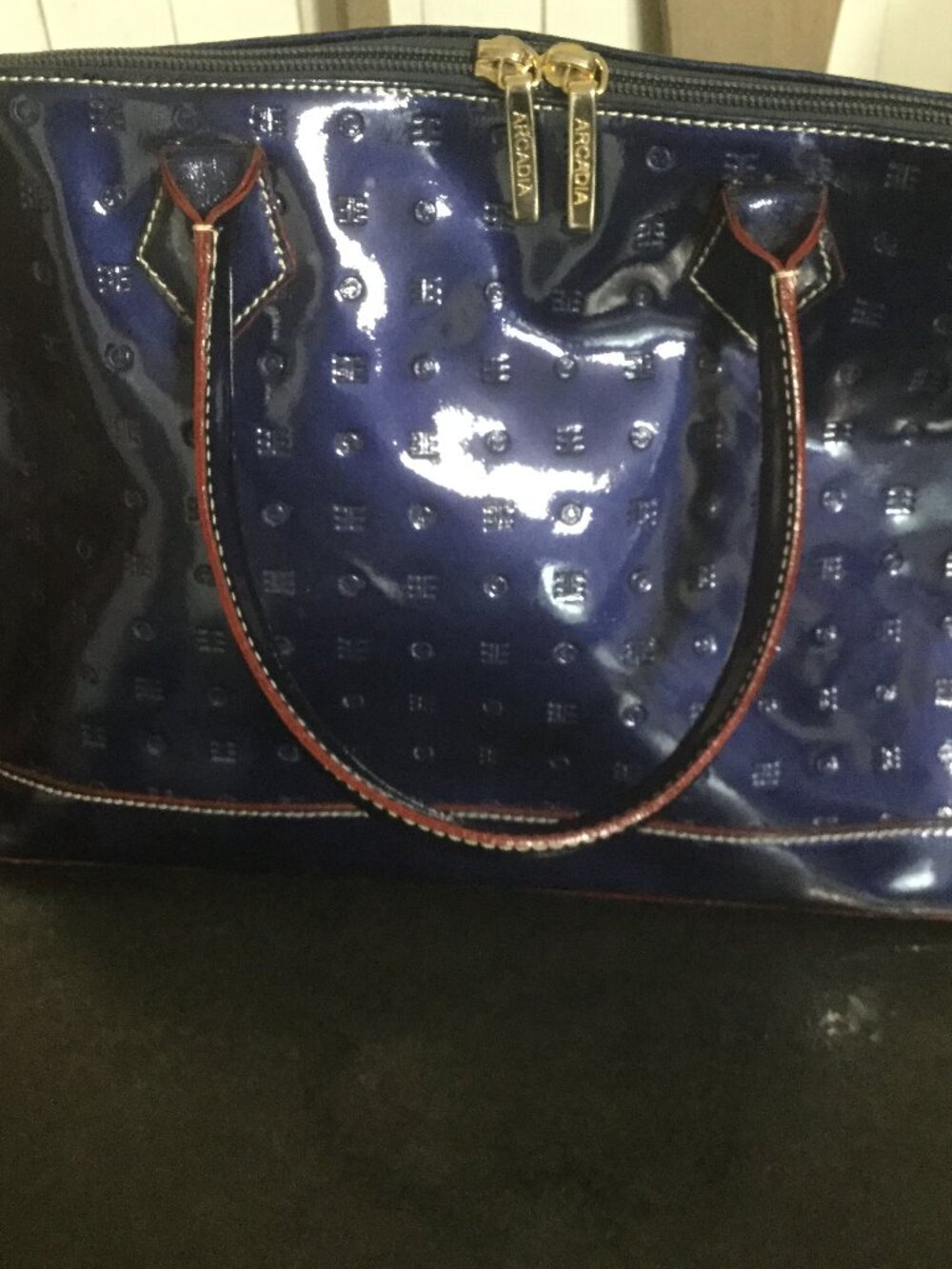 Arcadia Patent Leather Embossed Satchel – Made in Italy very clean used purse